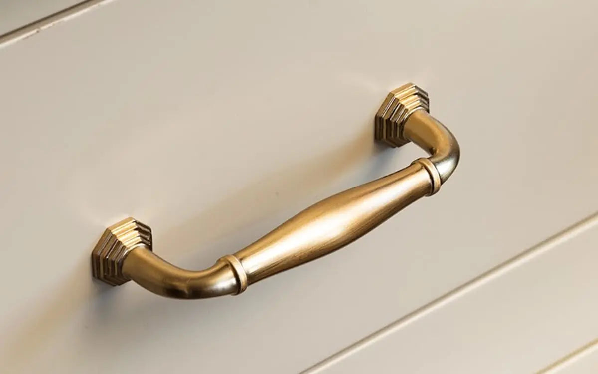 Emtek Blythe Cabinet Pull - Hentell