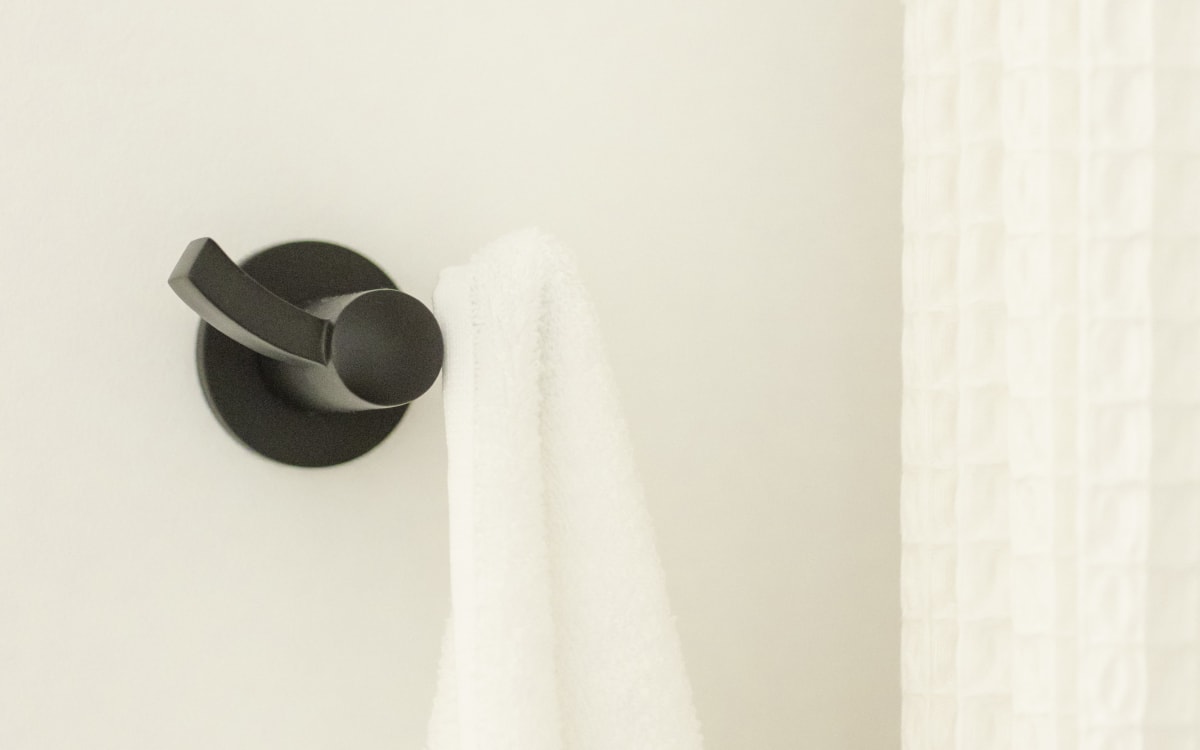 Emtek Modern Brass Double Hook - Hentell