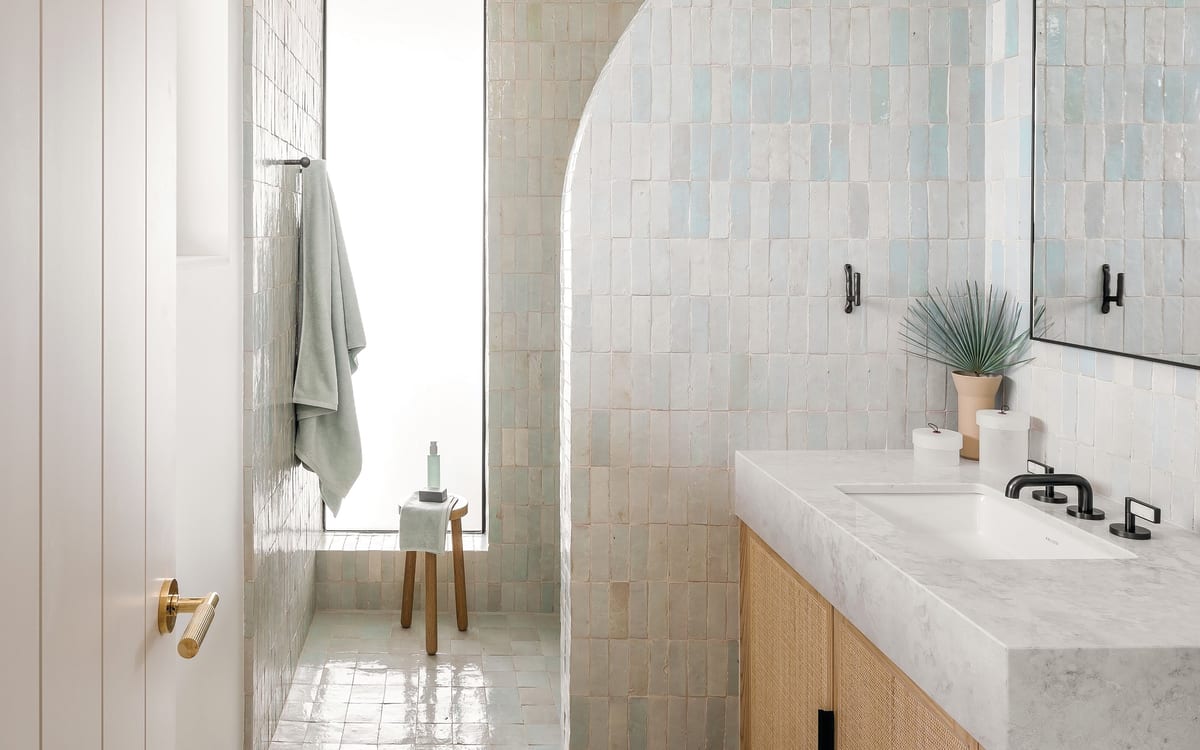 Emtek Select Straight Knurled Lever modern door handle premium finish