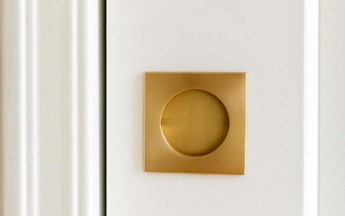 Emtek Square Flush Pull W/Round Bore Emtek Hentell Emtek