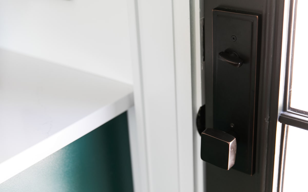 Emtek Square Knob - Hentell