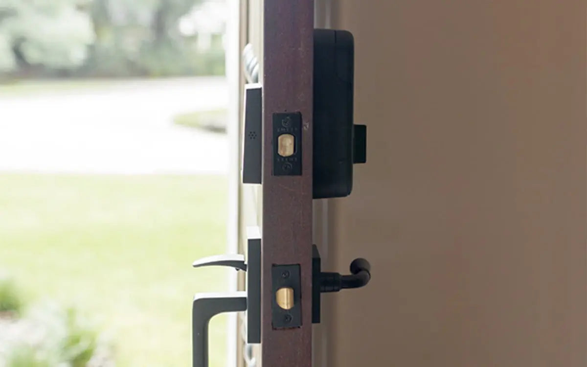 Emtek Baden EMPowered™ Motorized Touchscreen Keypad Entry Set - Hentell