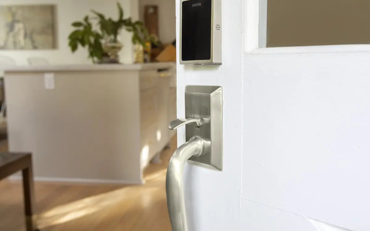 Emtek Franklin EMPoweredβ’ Motorized Touchscreen Keypad Entry Set - Hentell