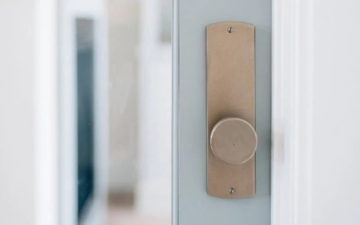 Sandcast Missoula Non-keyed 7-1/4" Overall Sideplate Lock Emtek Hentell Emtek