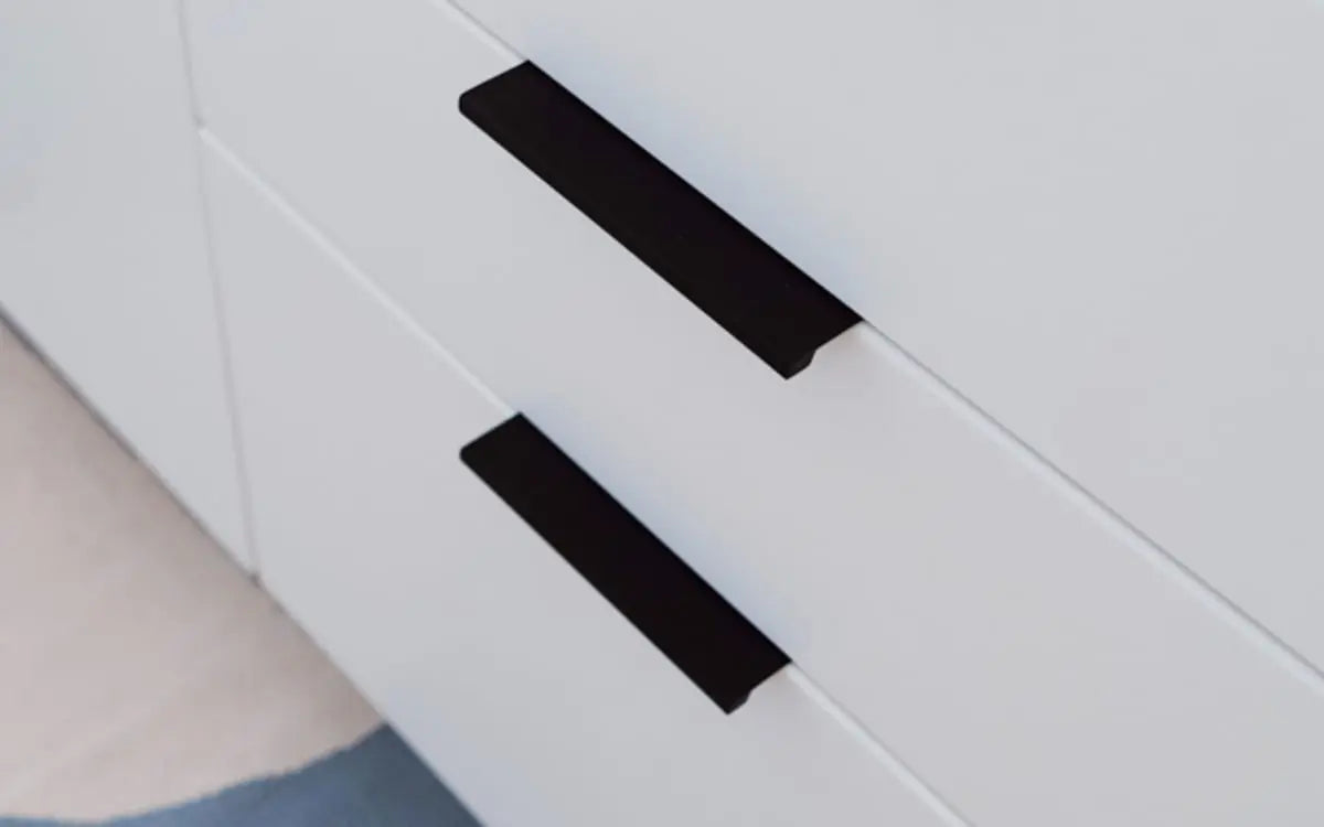 Emtek Cabinet Edge Pull - Hentell