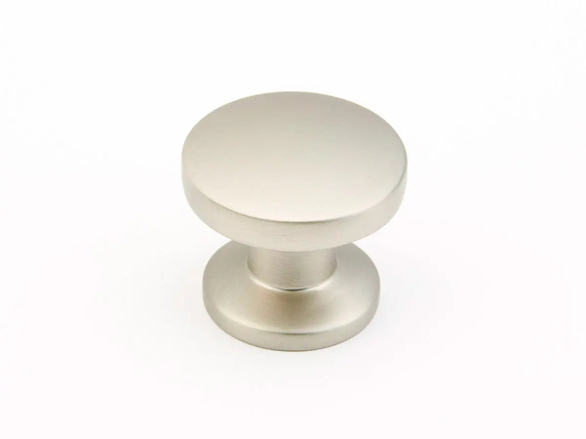Schaub Northport, Round Knob, Satin Nickel, 1-3/8" dia - Hentell