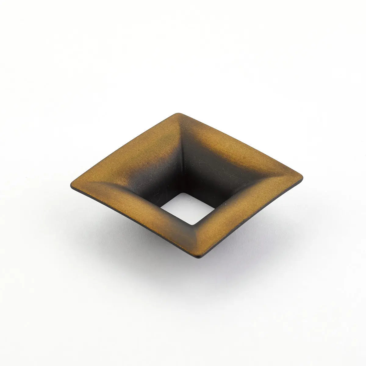 Schaub Finestrino, Flared Square Pull, Burnished Bronze, 32 mm cc Schaub Hentell Schaub