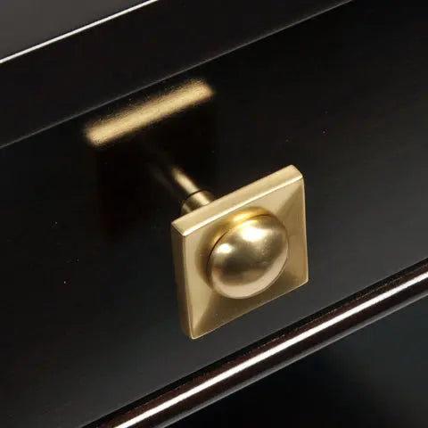 Lisa-Jarvis Cody - Lex Knob - Hentell