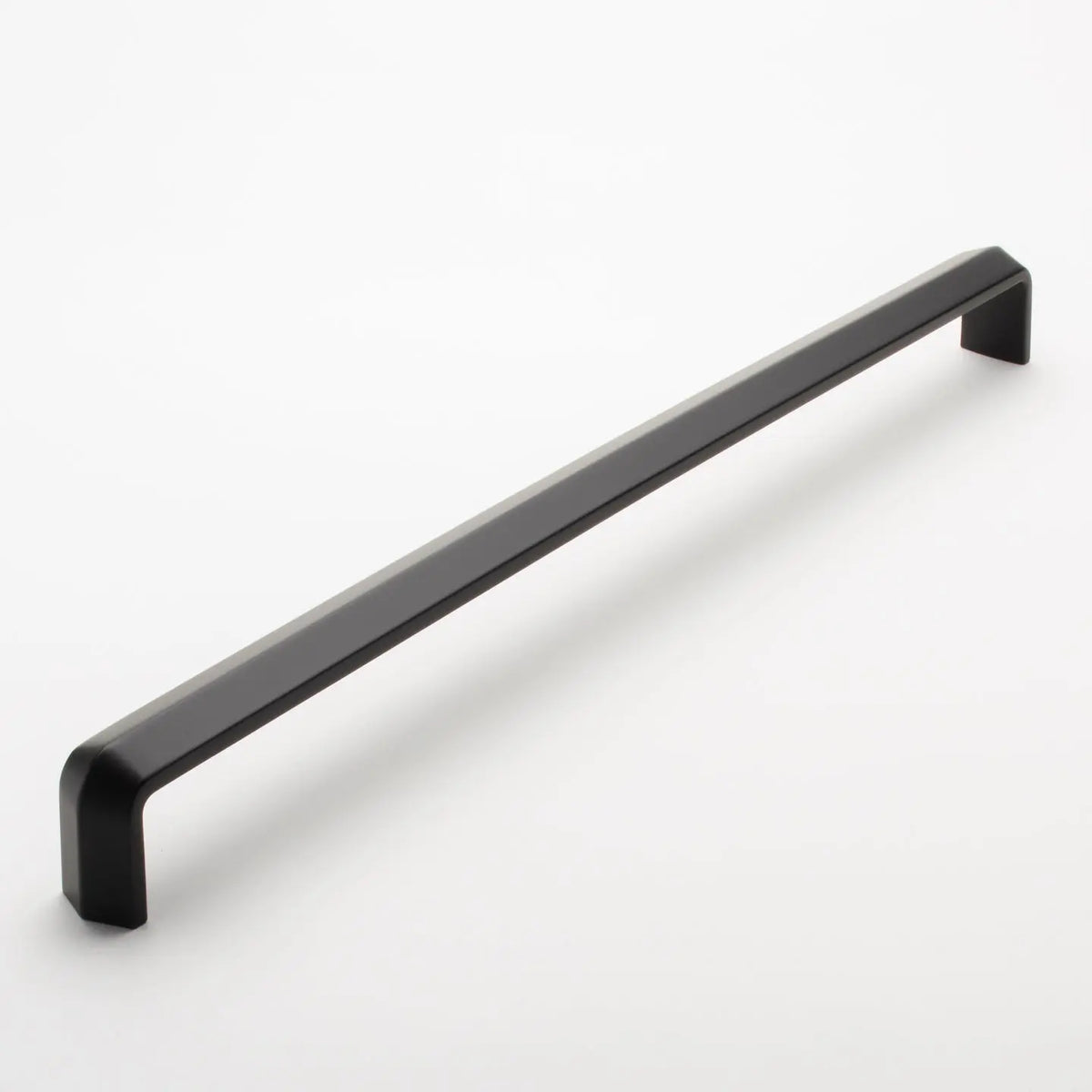Eternity 18″ pull in matte black