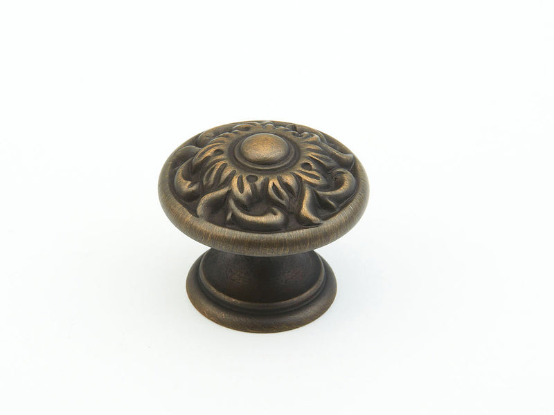 Schaub Corinthian, Knob, Redington Brass,1-3/8"