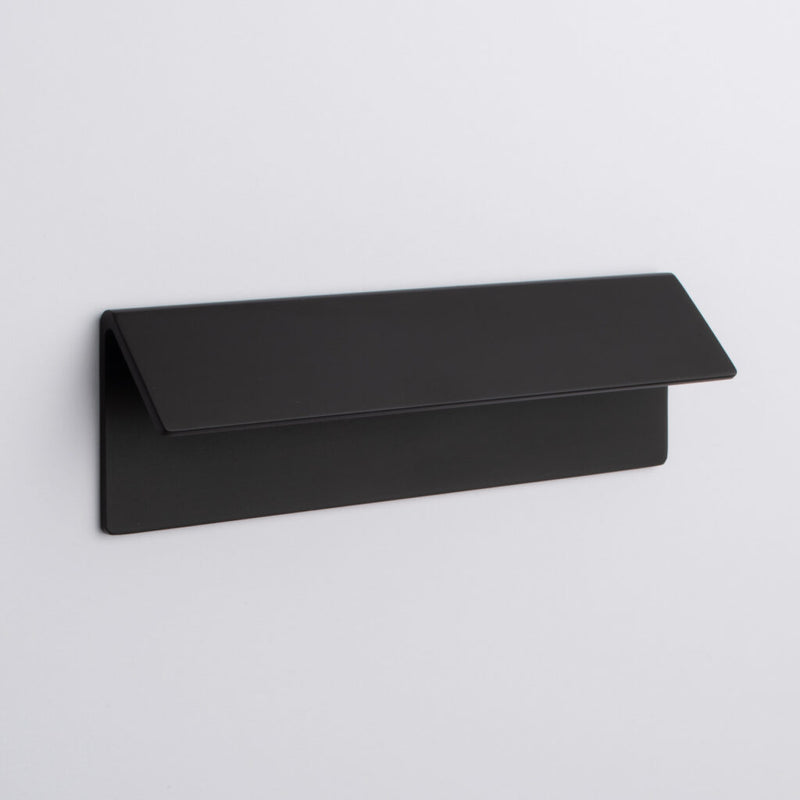 Fold 6″ pull in matte black